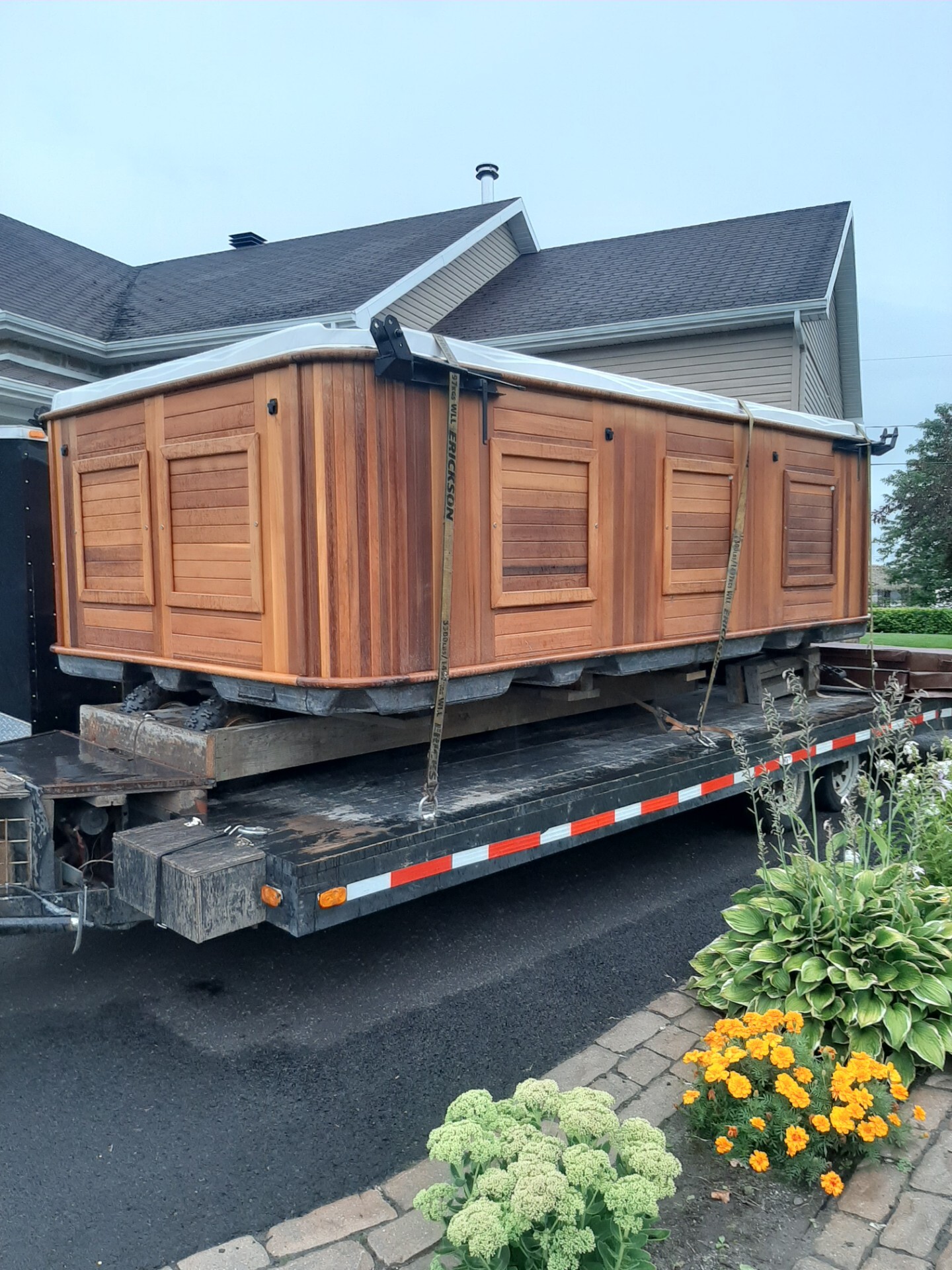 spasoutside2-lacroix-multiservice